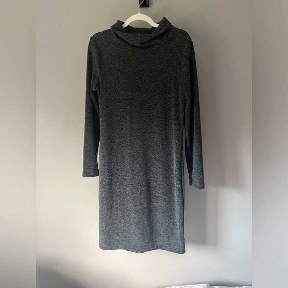 Banana Republic sweater dress | size Medium - Picture 4 of 4